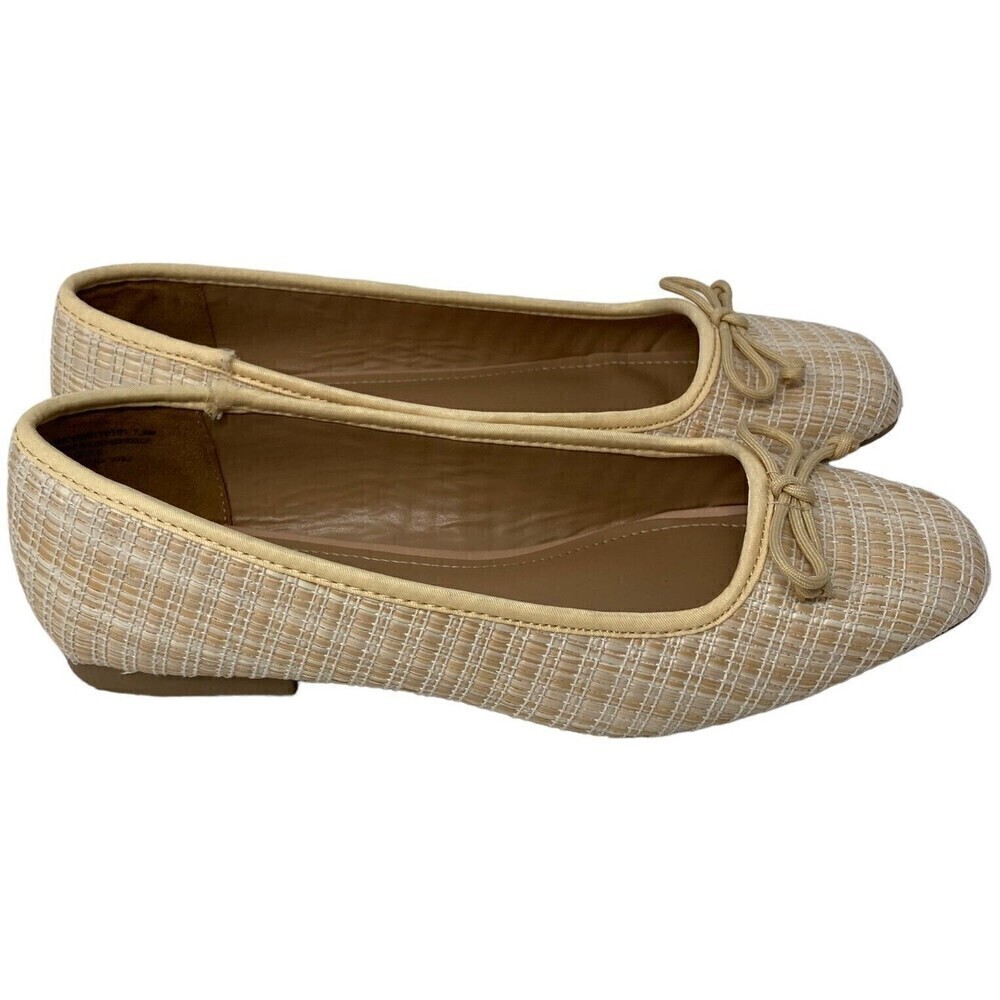 Steve Madden Seemly Ballet Flats Women's Size 7.5 Beige Bow NEW